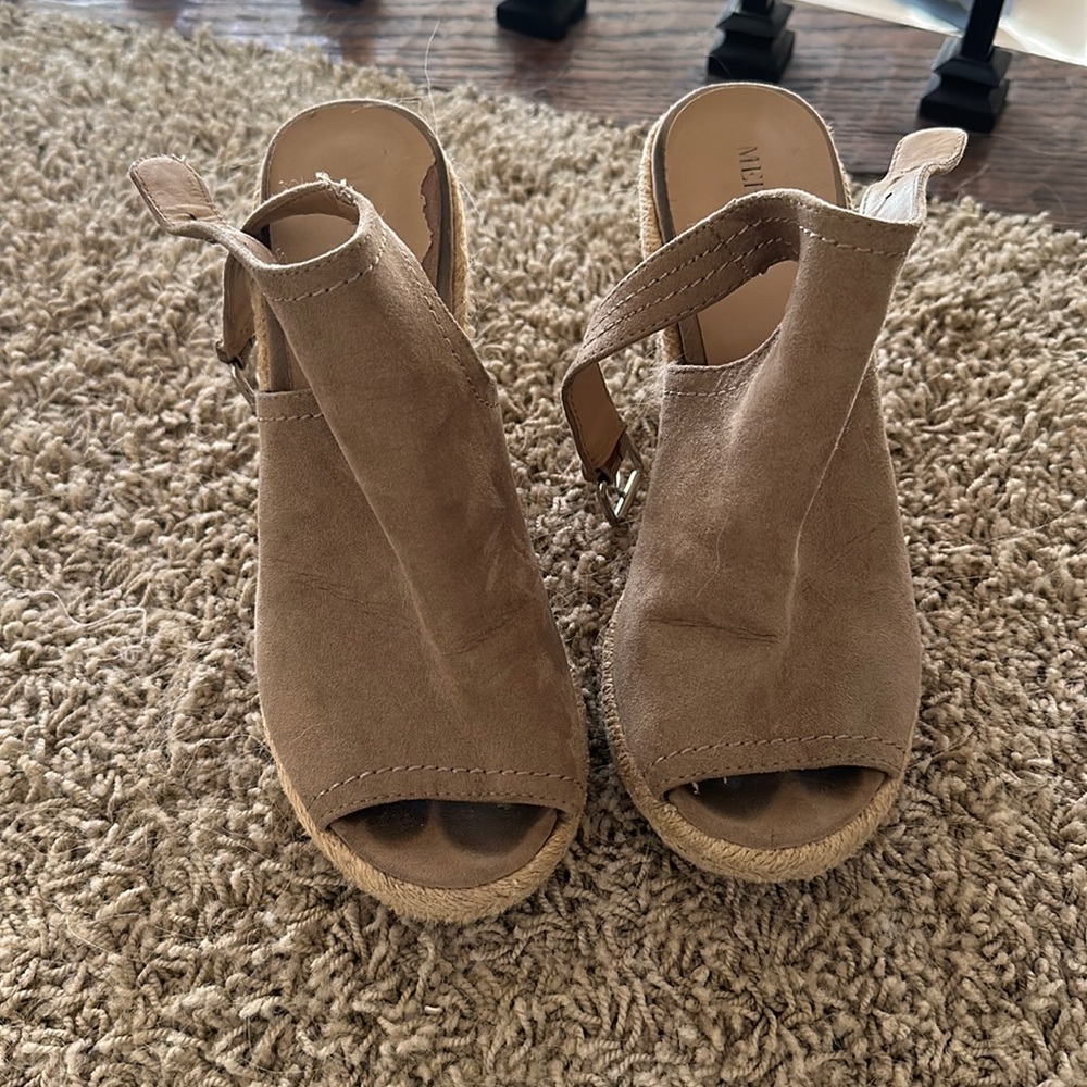 Brown comfortable espadrilles wedges